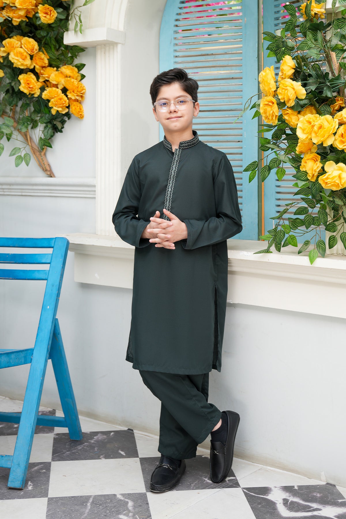 Ayan – Emerald Green Embroidered Kurta Set