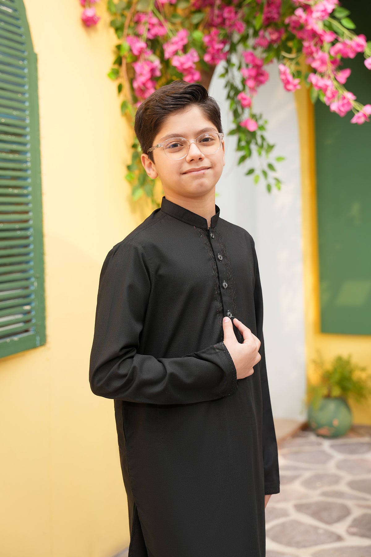 Zahan – Charcoal Black Embroidered Heritage Set