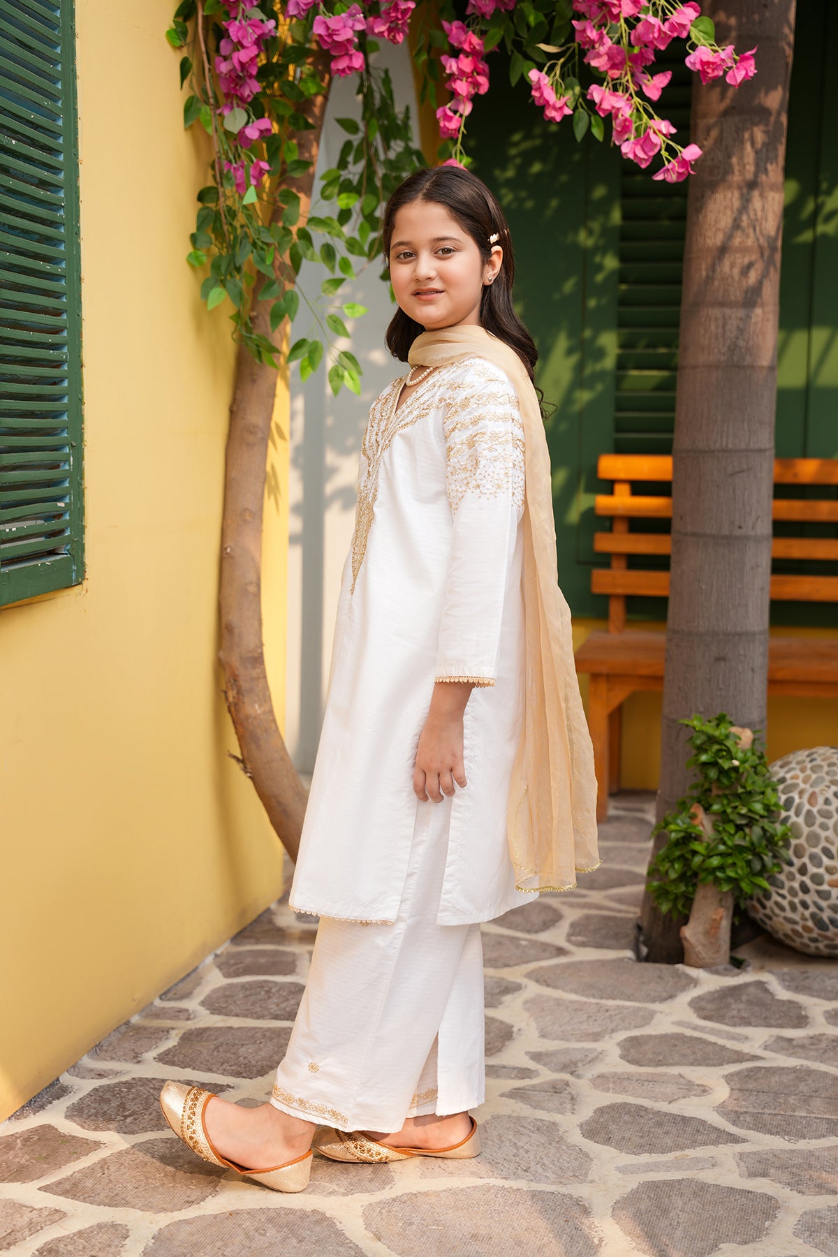 Noor – Ivory Gold Heavily Embroidered Formal Set