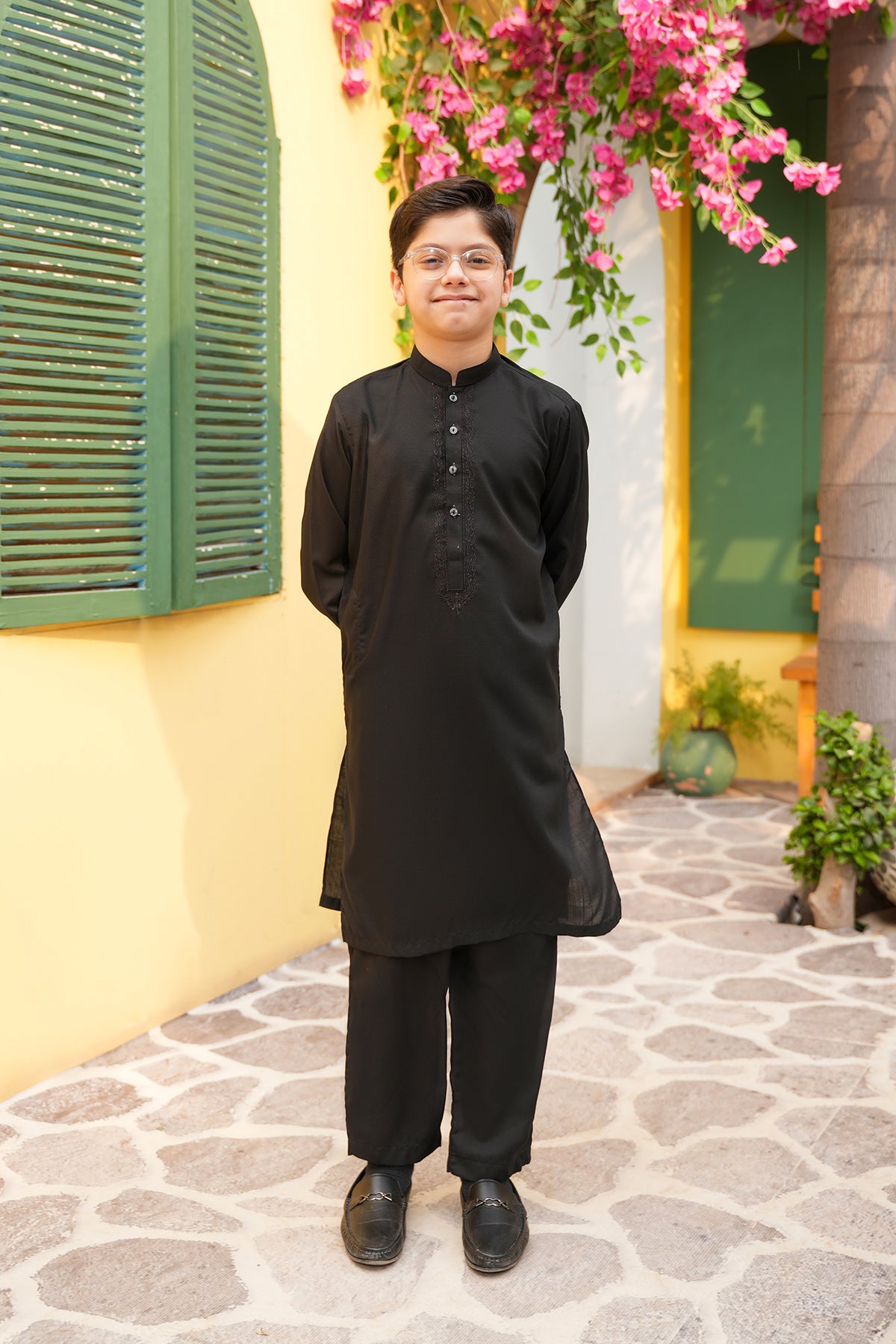 Zahan – Charcoal Black Embroidered Heritage Set