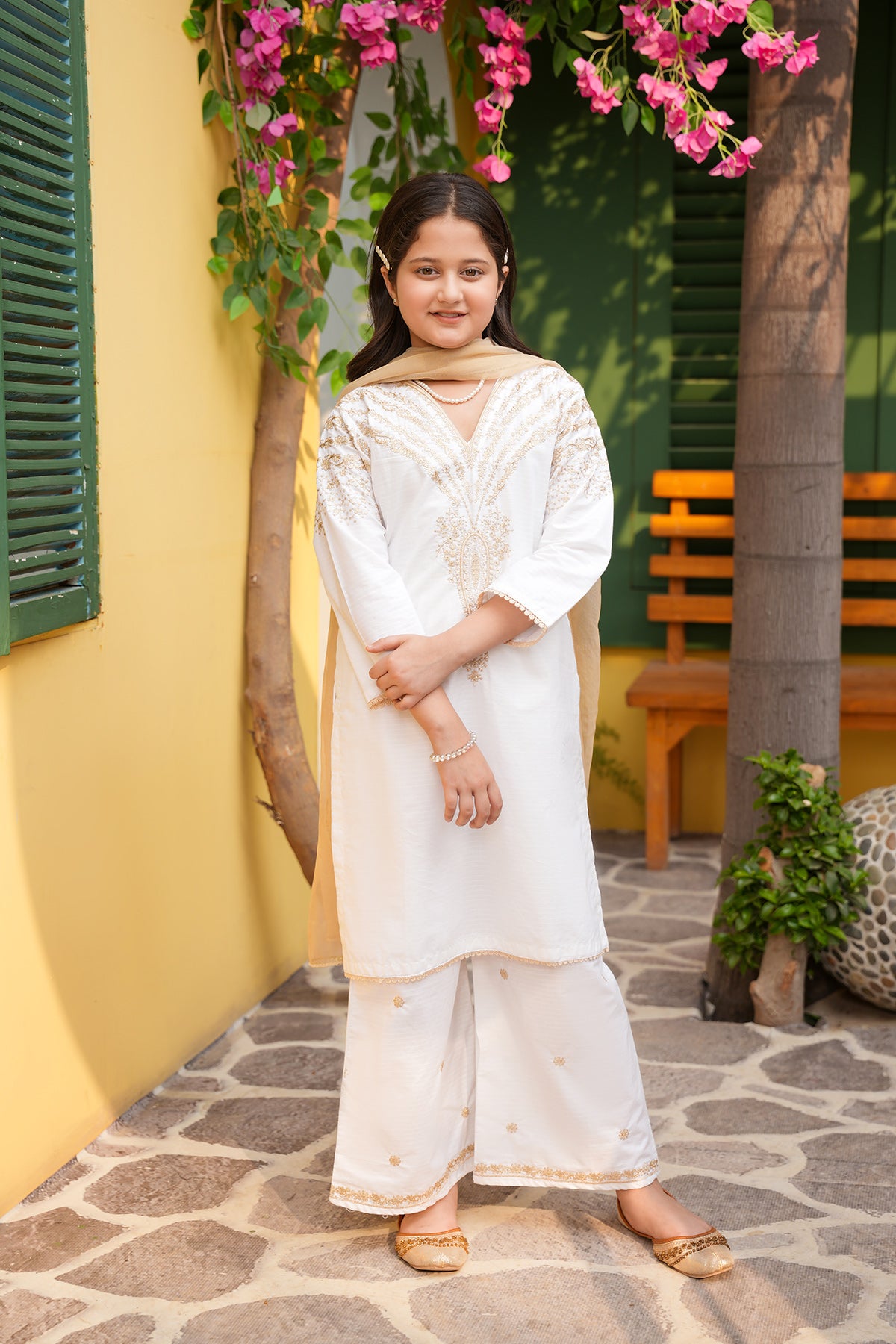 Noor – Ivory Gold Heavily Embroidered Formal Set