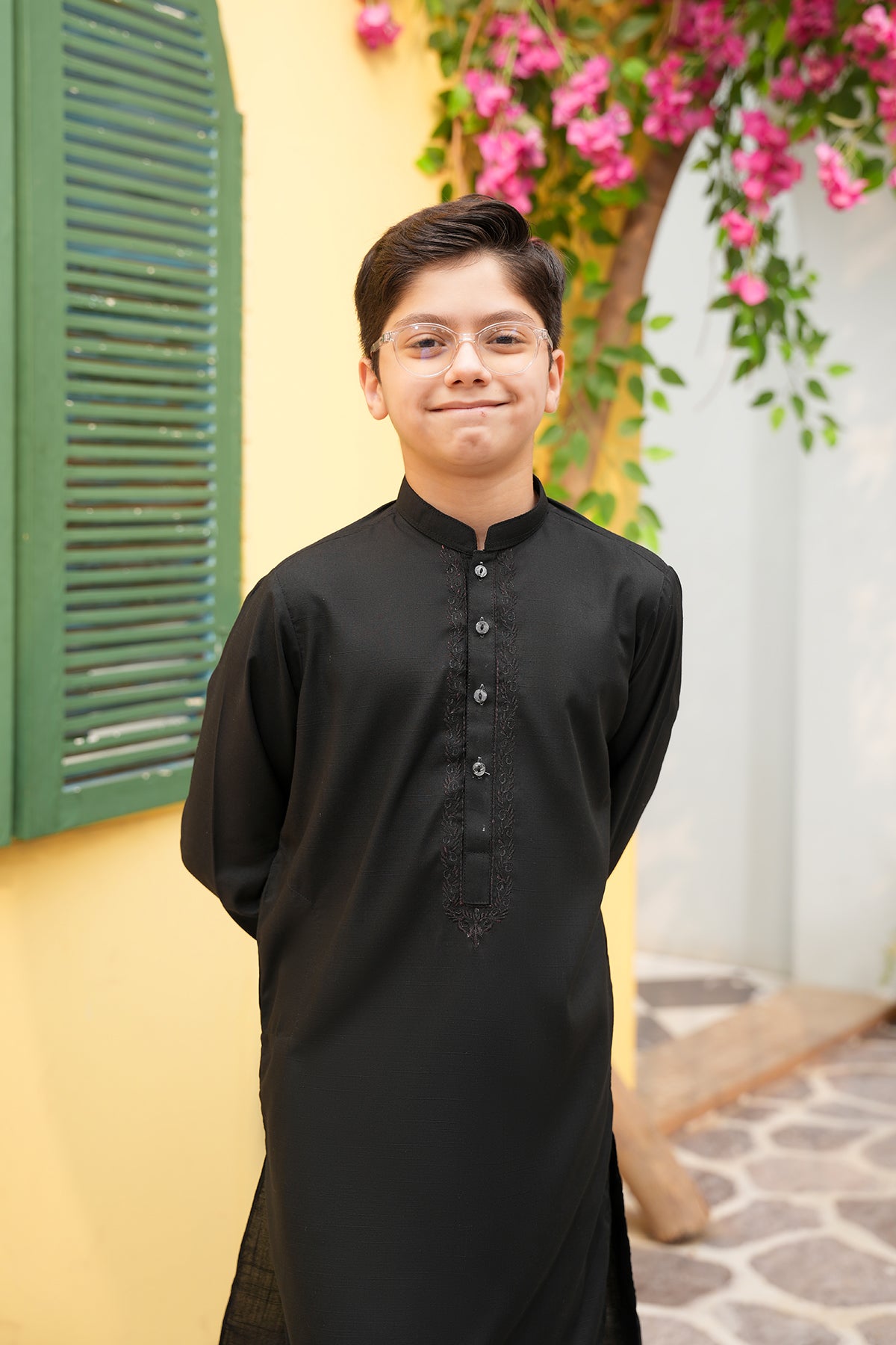 Zahan – Charcoal Black Embroidered Heritage Set
