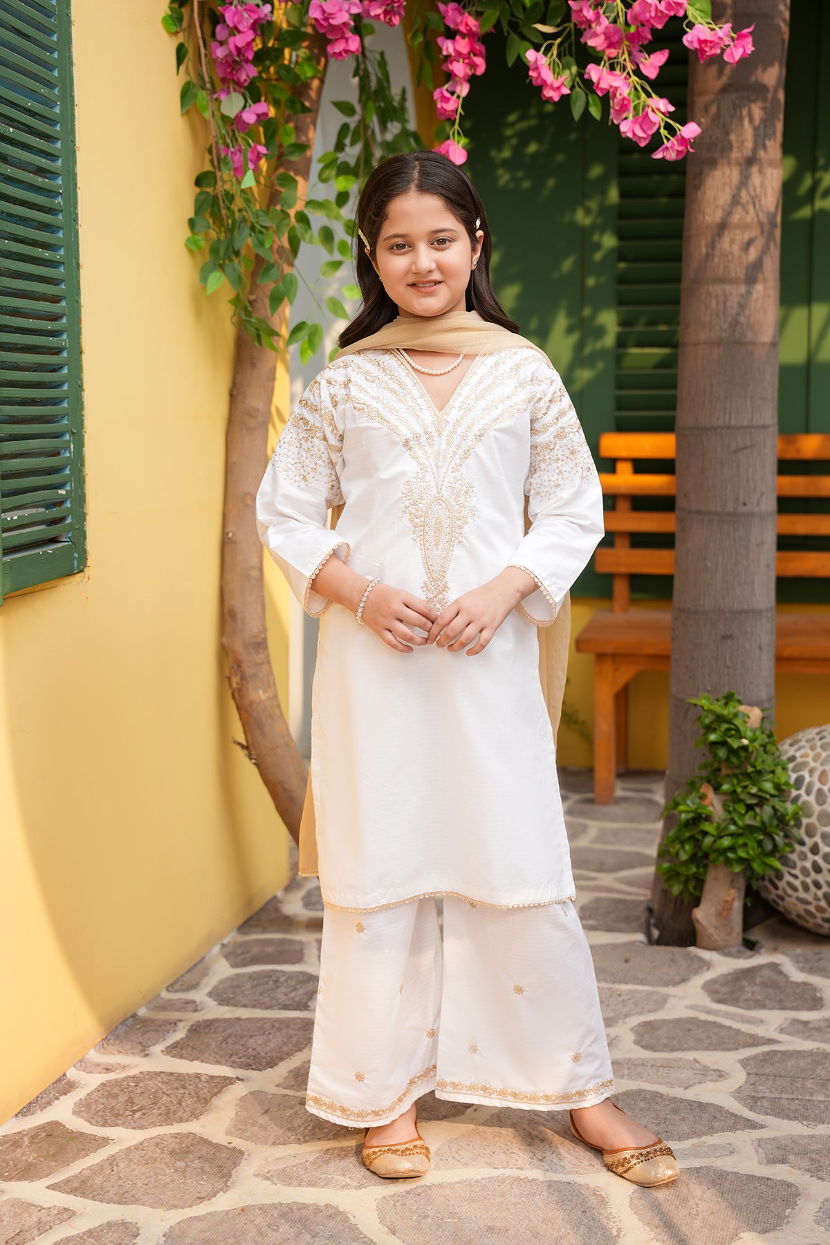 Noor – Ivory Gold Heavily Embroidered Formal Set