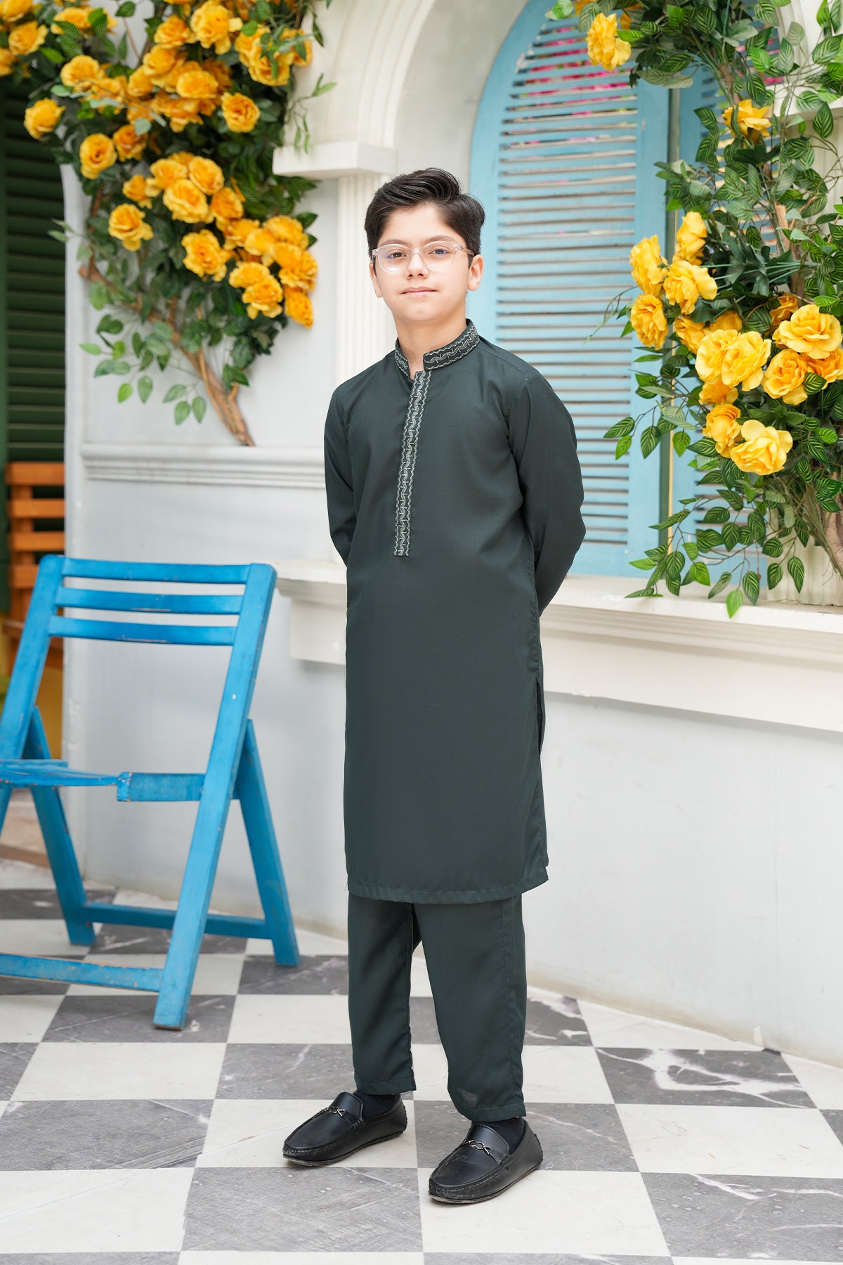 Ayan – Emerald Green Embroidered Kurta Set